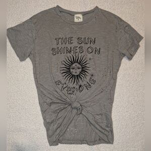 Distressed sun graphic tee - medium - green / gray - short sleeve - grunge